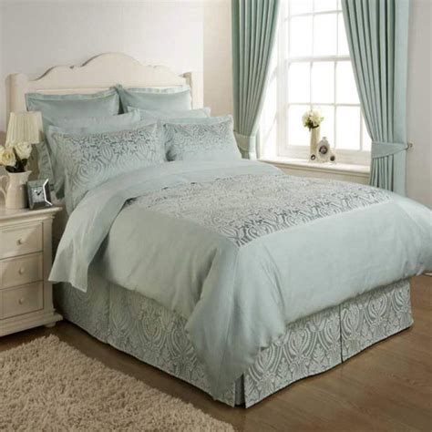 arnotts coach bedding.